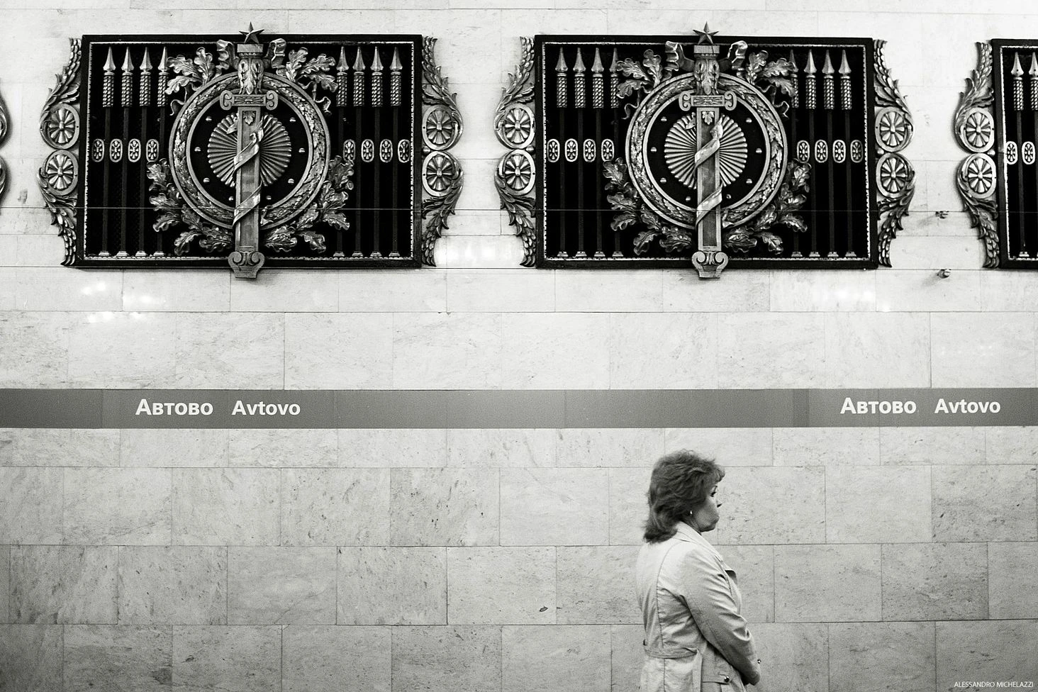 Saint Petersburg Russia street photography Samsung NX-20 mirrorless Part II cover shot