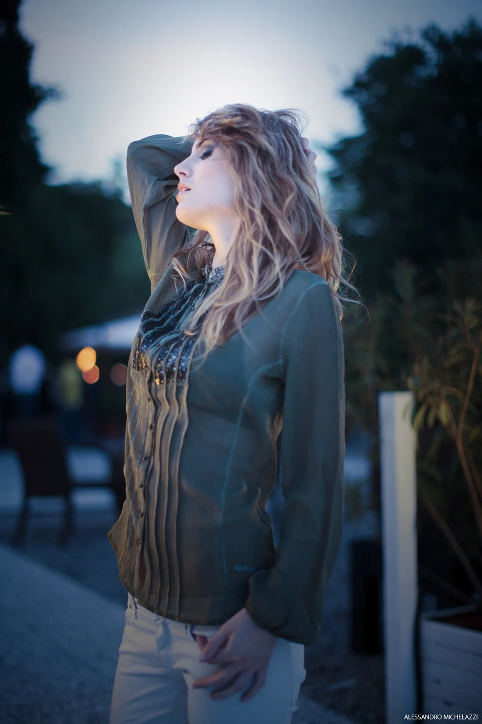 Alessia blue hour portrait Canon 50mm f1.2 L lens full-frame shot 03