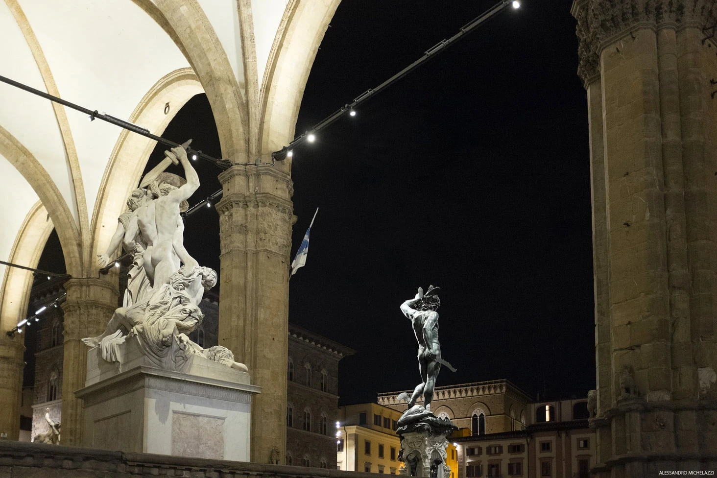 Florence night street photography Fujifilm X100s high ISO 6400 shot 03