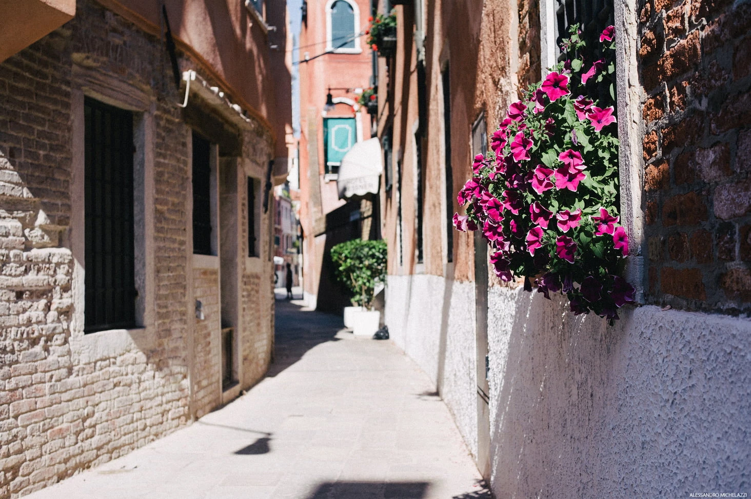 Venice Italy travel photography Olympus Pen E-P1 Samsung NX-100 mirrorless shot 01