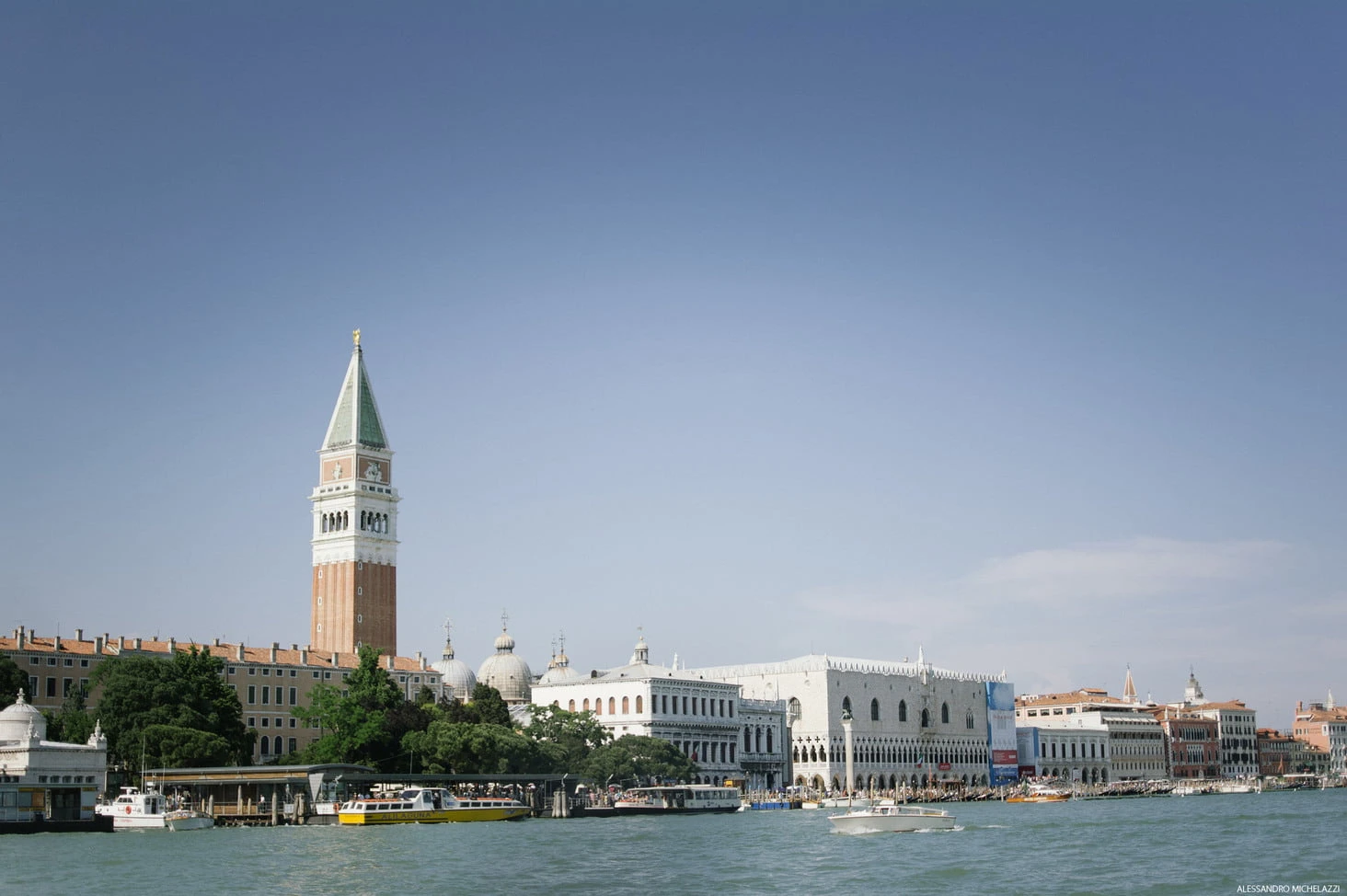 Venice Italy travel photography Olympus Pen E-P1 Samsung NX-100 mirrorless shot 04