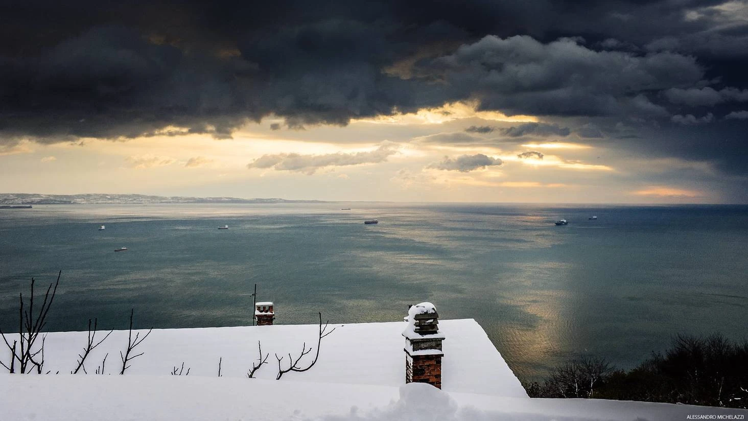 Trieste snow December 2012 fine art Samsung NX-100 mirrorless shot 01