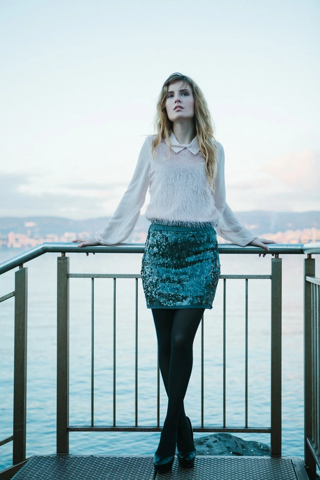 Alessia seaside portrait Trieste Canon EOS 6D 24-70mm f2.8 shot 05