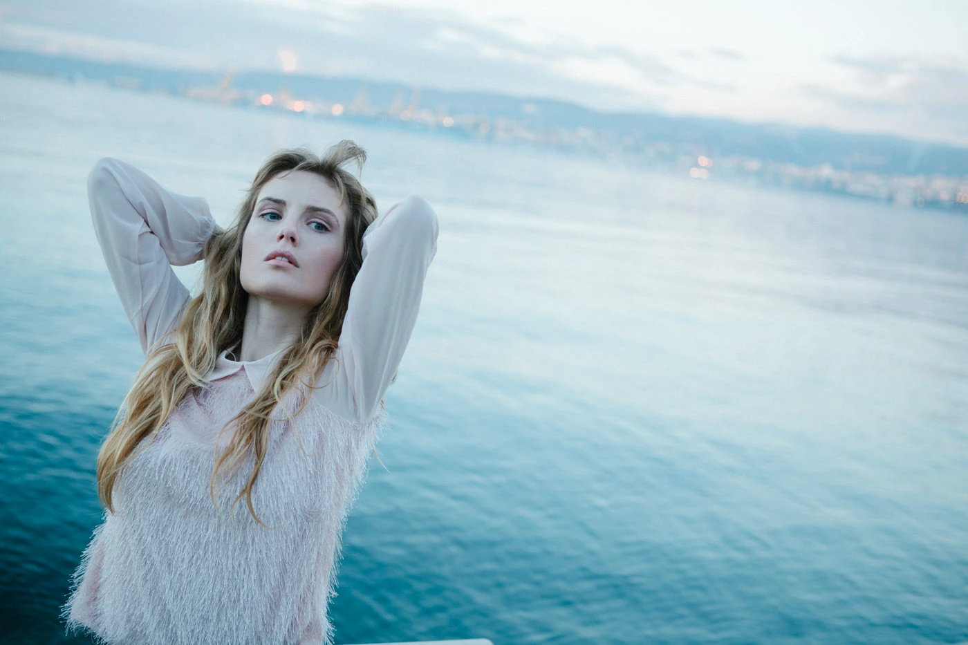 Alessia seaside portrait Trieste Canon EOS 6D 24-70mm f2.8 shot 06
