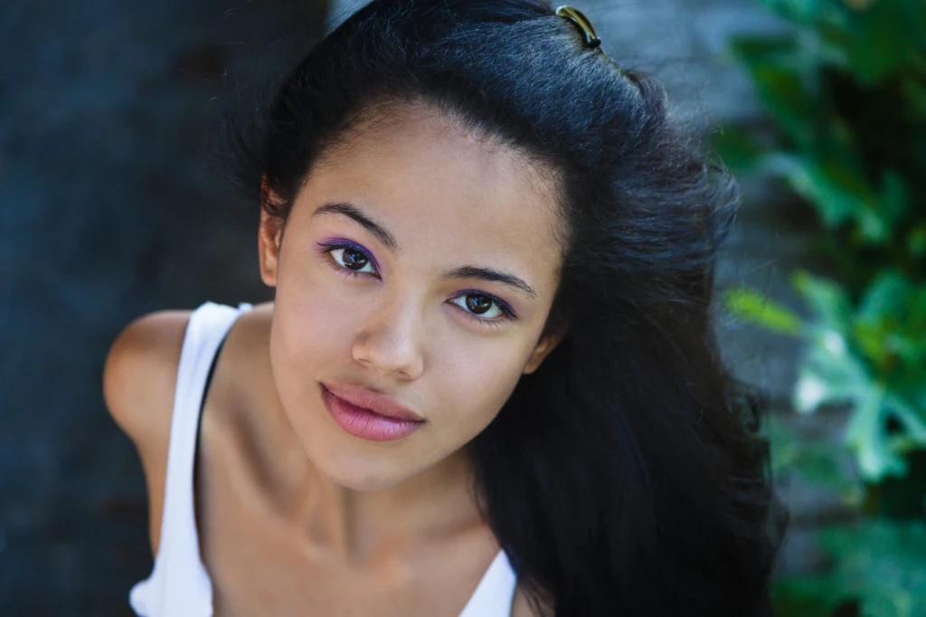 Portrait Florence natural light Canon EOS 6D 24-105mm f4L zoom cover shot