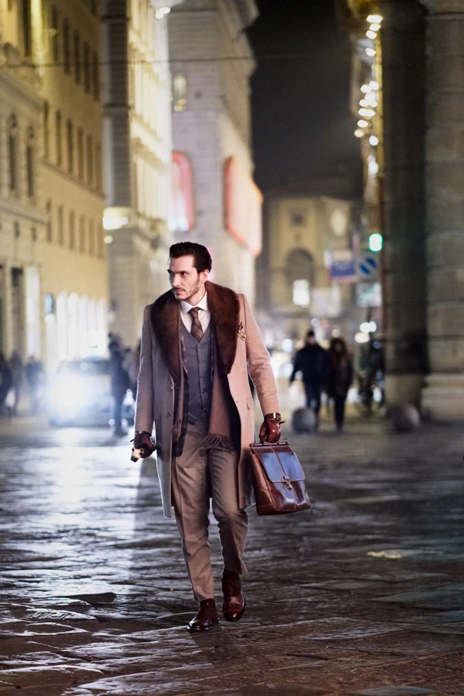 Night portrait Florence Pitti Uomo 91 Fujifilm X-T2 56mm f1.2 shot 24
