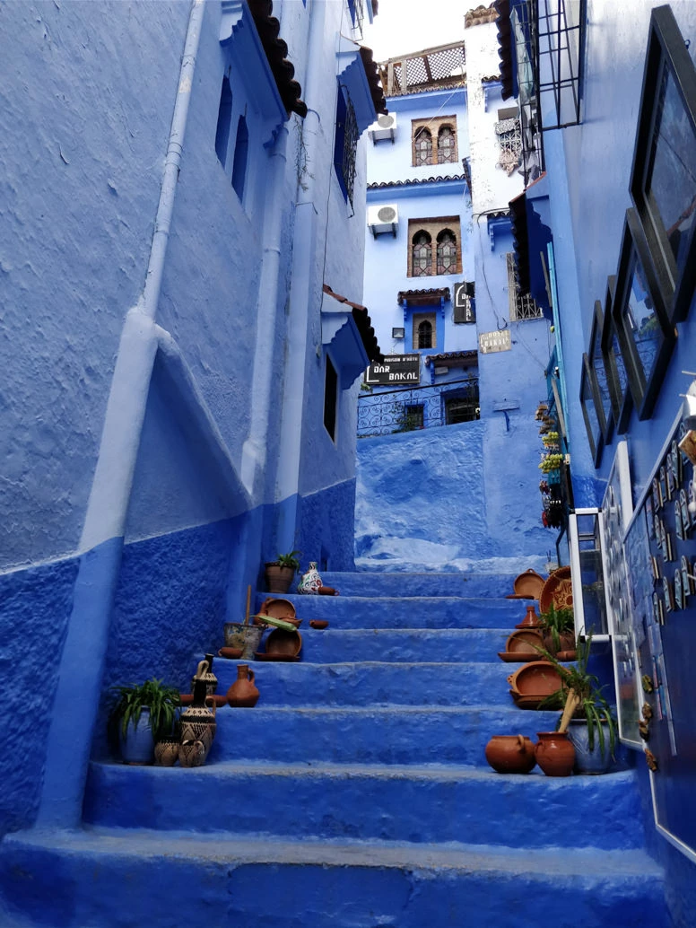Chefchaouen blue city Morocco travel photo OnePlus 5T smartphone shot 02