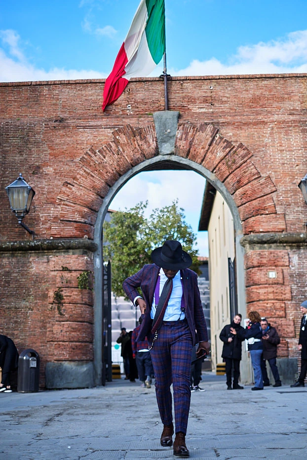 Pitti Uomo 93 menswear street style portrait Florence Fujifilm X-Pro2 shot 37