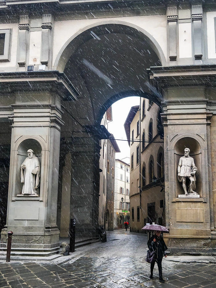 Florence under snow city reportage OnePlus 5T smartphone shot 07