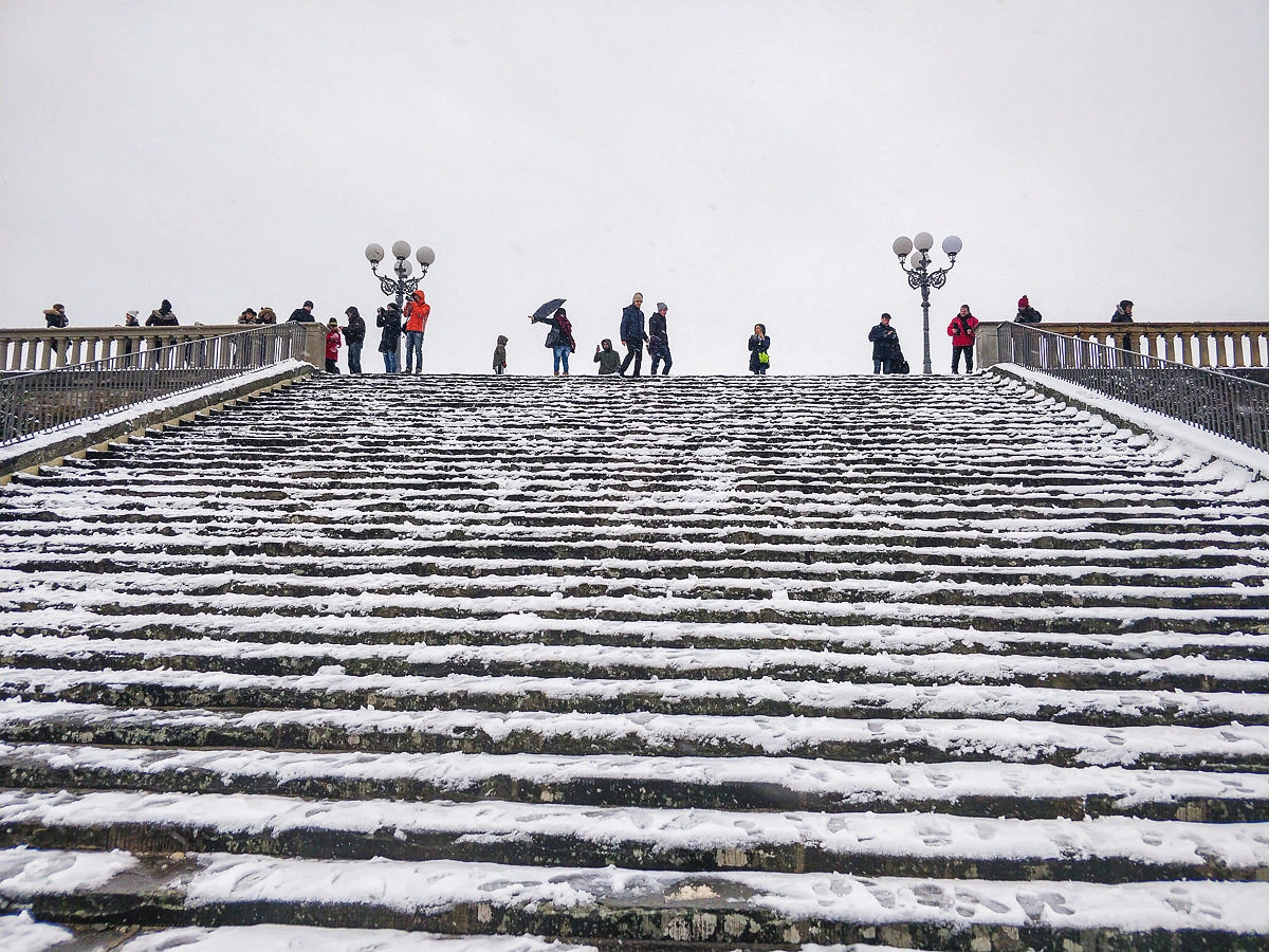 Florence under snow city reportage OnePlus 5T smartphone shot 21