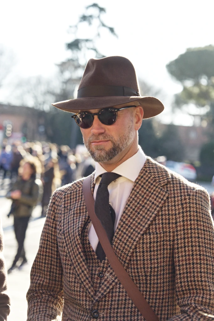 Menswear street style at Pitti Immagine Uomo 107, Florence — arrivals and outfits outside the Fortezza da Basso, image 010.