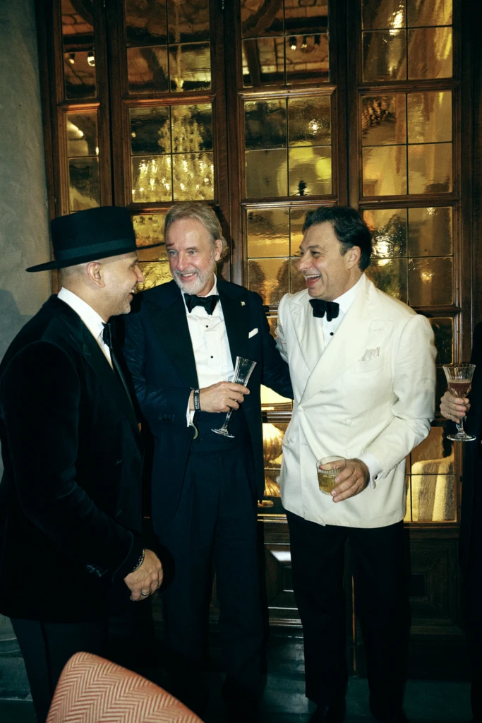Guest at the St. Regis hotel party, Day 0 of Pitti Immagine Uomo 109, Florence (look 10)