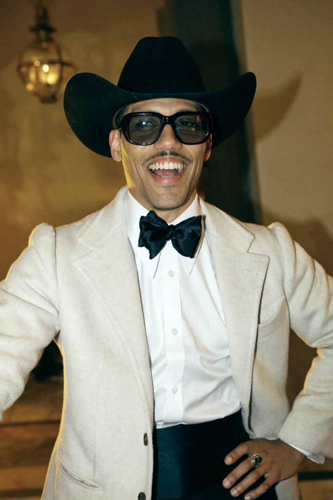 Guest at the St. Regis hotel party, Day 0 of Pitti Immagine Uomo 109, Florence (look 14)