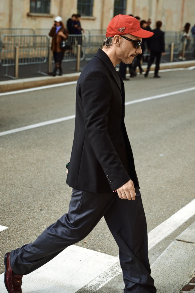 Fashion week street style shot in Milano, September 2025
