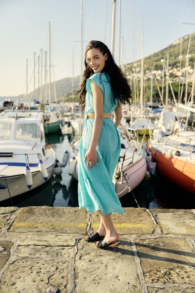 Filippa editorial fashion shot in a Trieste courtyard -- summer photography in Trieste