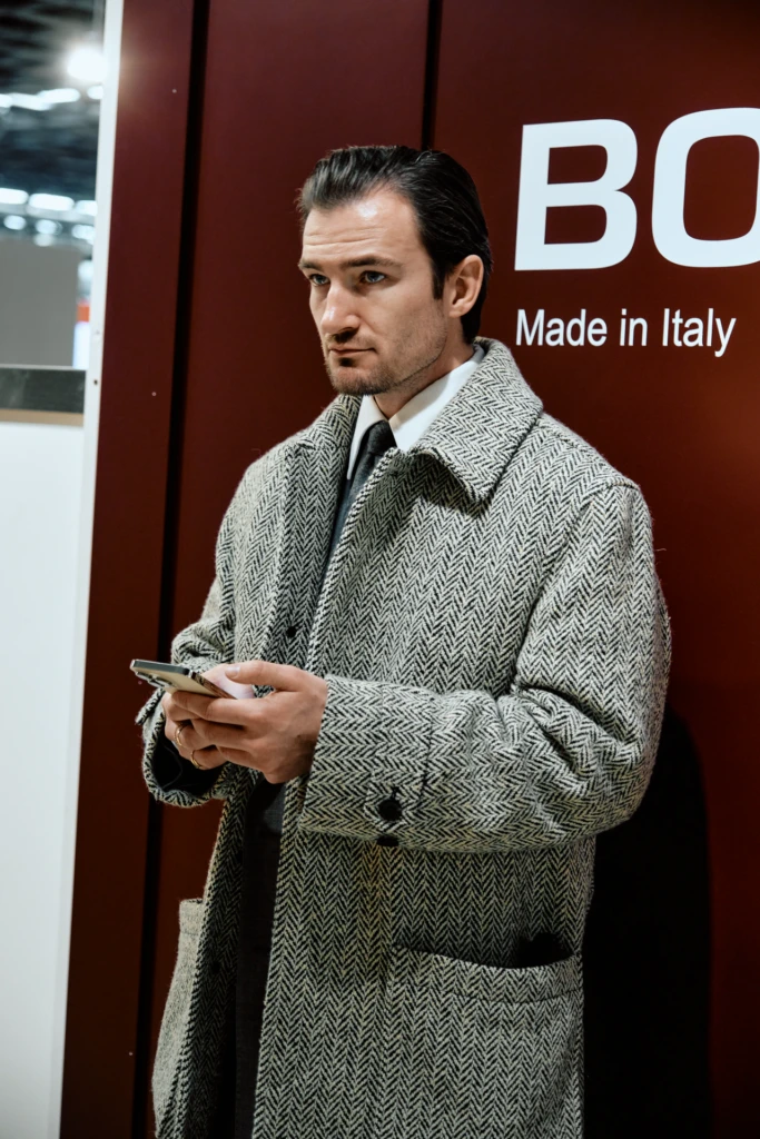 Menswear street style at Pitti Immagine Uomo 107, Florence — arrivals and outfits outside the Fortezza da Basso, image 036.