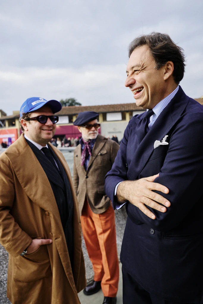 Street style look photographed at the Pitti Immagine Uomo 109 fair, Fortezza da Basso, Florence (look 37)