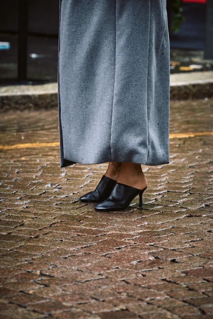 Fashion week street style shot in Milano, September 2025