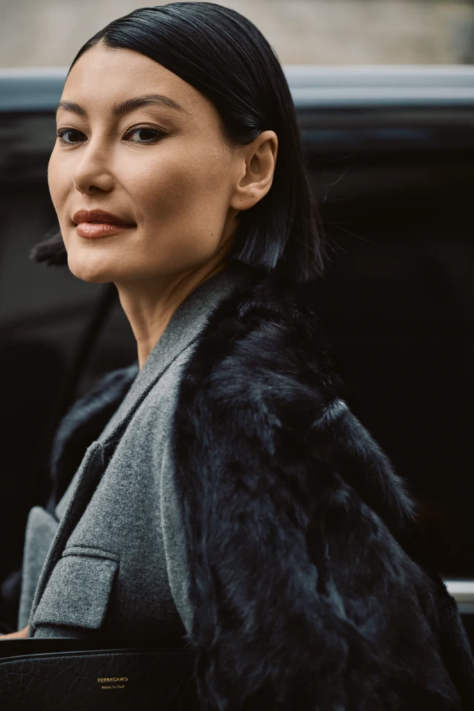 Fashion week street style shot in Milano, September 2025