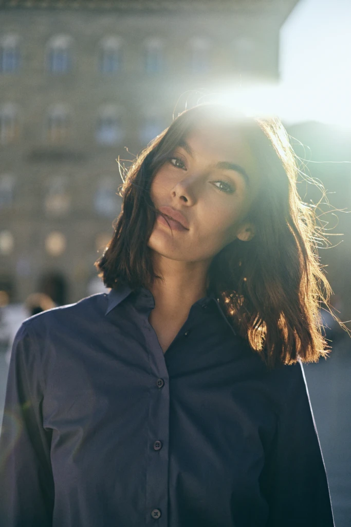 Patrick Assaraf campaign detail shot, Florence old town -- fashion campaign photography by Alessandro Michelazzi