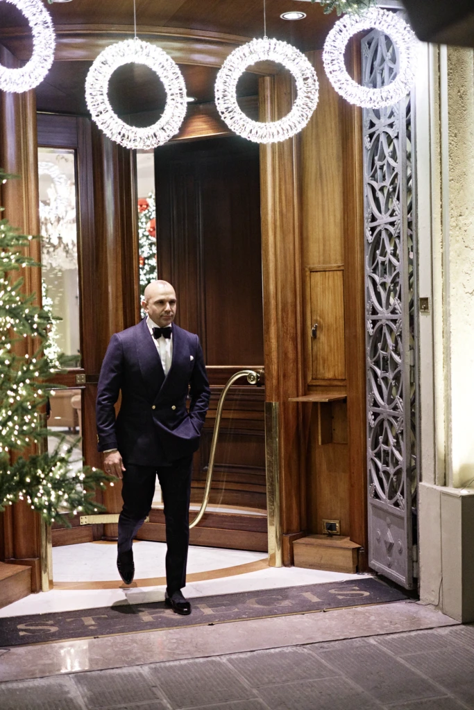 Style by Sarai (Jason Sarai) menswear editorial at Pitti Immagine Uomo 107, shot in Florence by Alessandro Michelazzi, look 089.