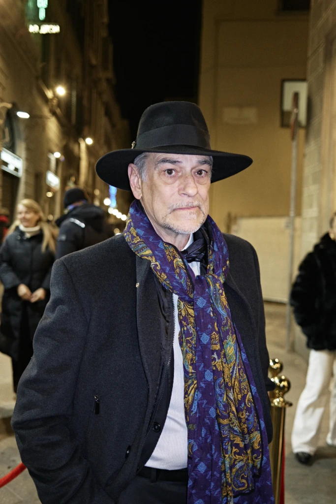 Street style during Pitti Immagine Uomo 107 — day and evening scenes from the streets of Florence photographed by Alessandro Michelazzi, image 144.