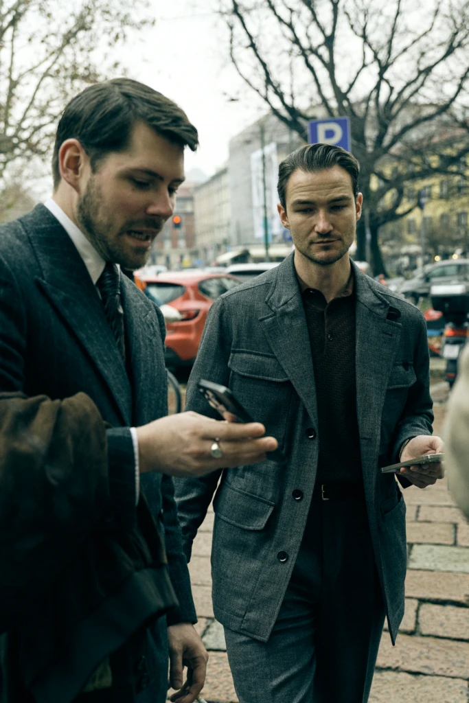 Milano Fashion Week January candid moment — photography by Alessandro Michelazzi