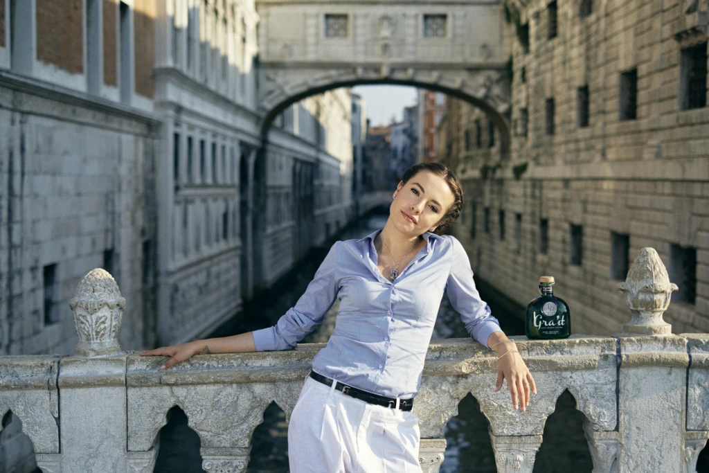 Bonollo Grait lifestyle campaign candid moment in Venice — commissioned photography by Alessandro Michelazzi