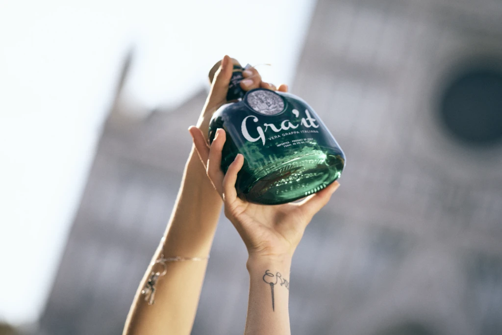 Bonollo Grait lifestyle campaign candid moment in Florence — commissioned photography by Alessandro Michelazzi
