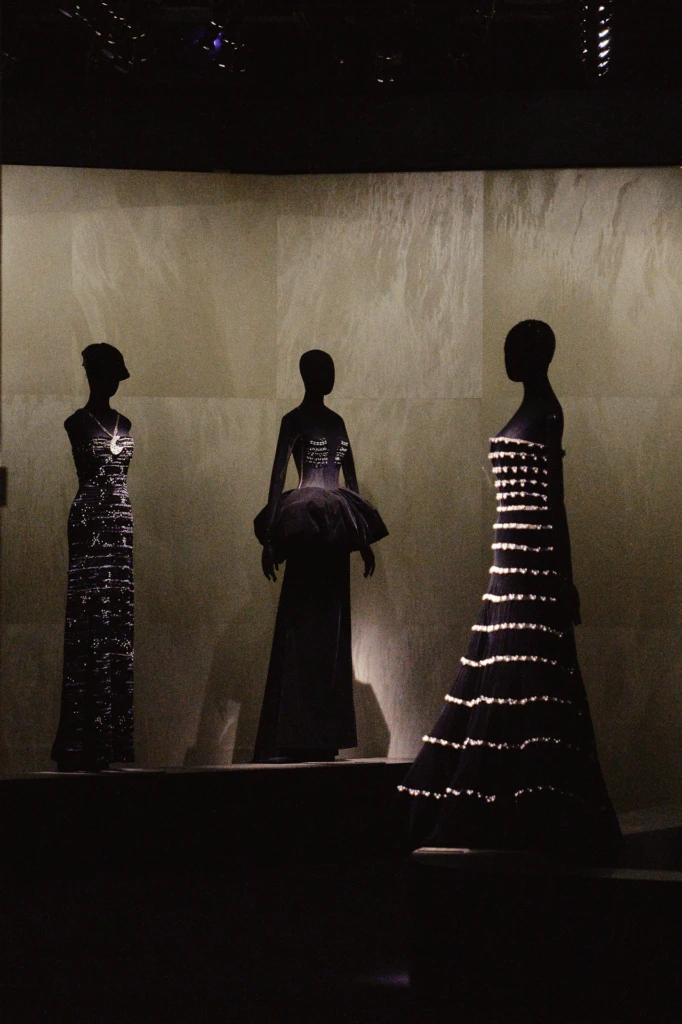 Milano Fashion Week June behind the scenes — photography by Alessandro Michelazzi